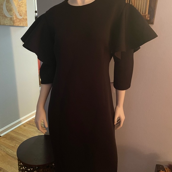 Dress - Picture 2 of 11